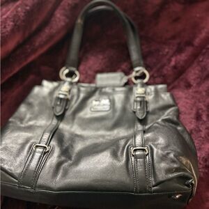 COACH Elegant Black Leather Women's Bag